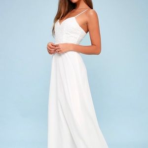Lulu’s Faithfully yours White lace maxi dress
